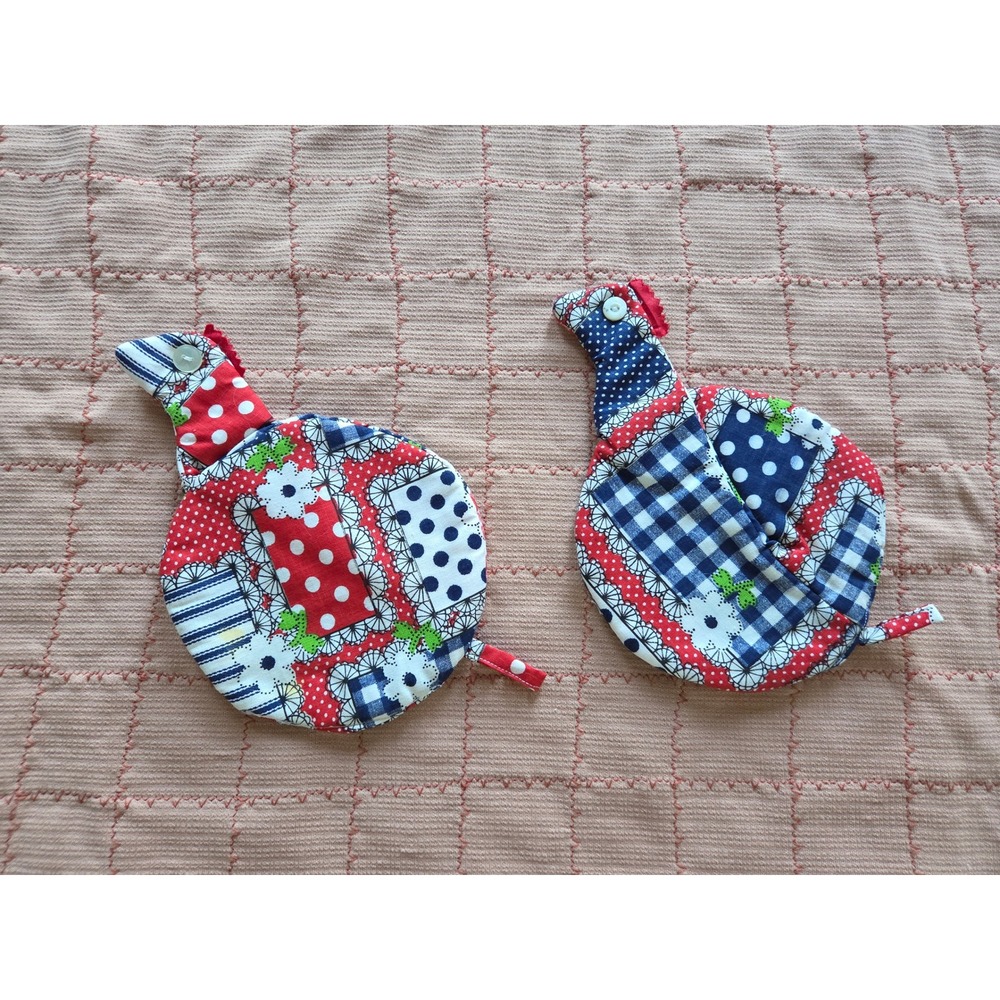 Vtg Retro Handmade Quilted Chicken Pot Holders Set of 2 Red Blue Patchwork